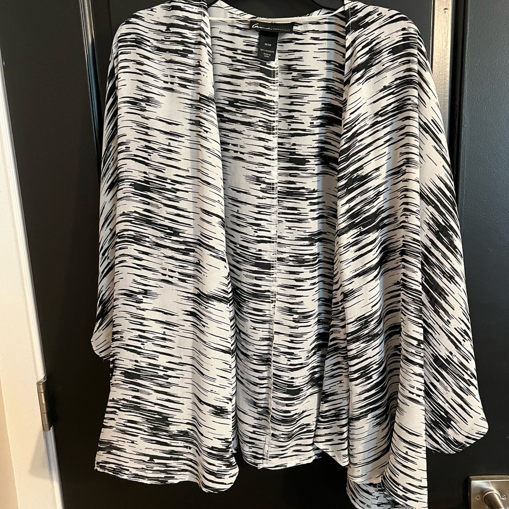 Lane Bryant Black and White Striped Kimono